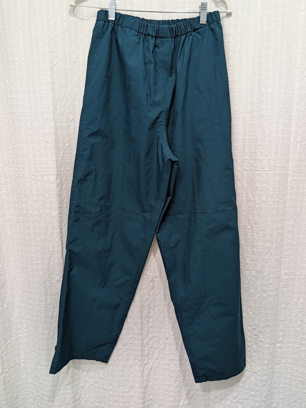 Men's Elastic-Waist Forest Green Vintage 90s Gore-Tex Waterproof Pants Medium